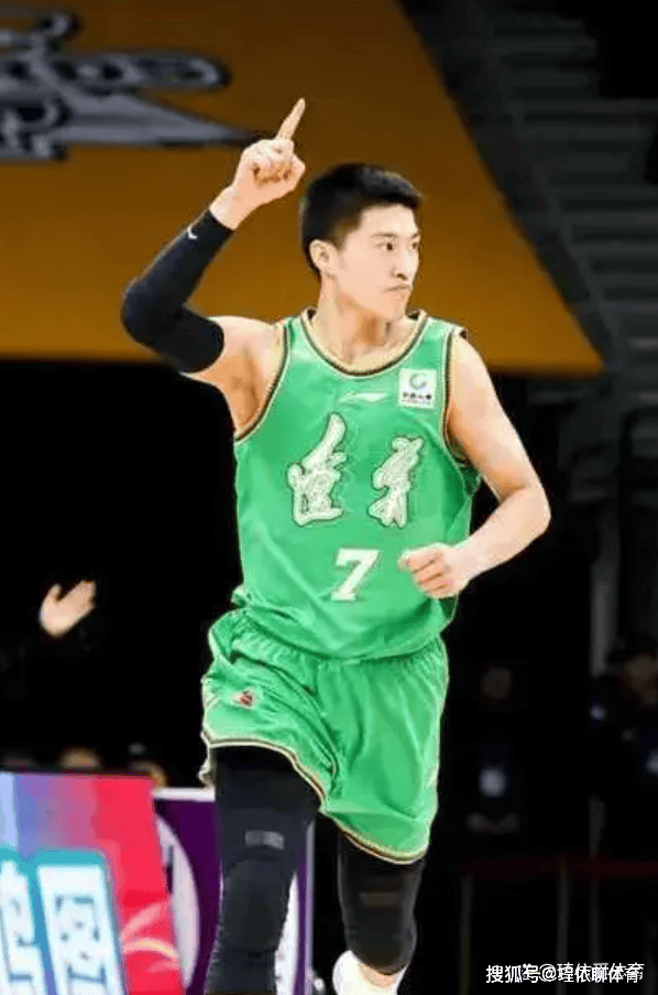 CBA风云：李春江现身女篮赛场，莫兰德回归辽宁，赵率舟换岗宁波