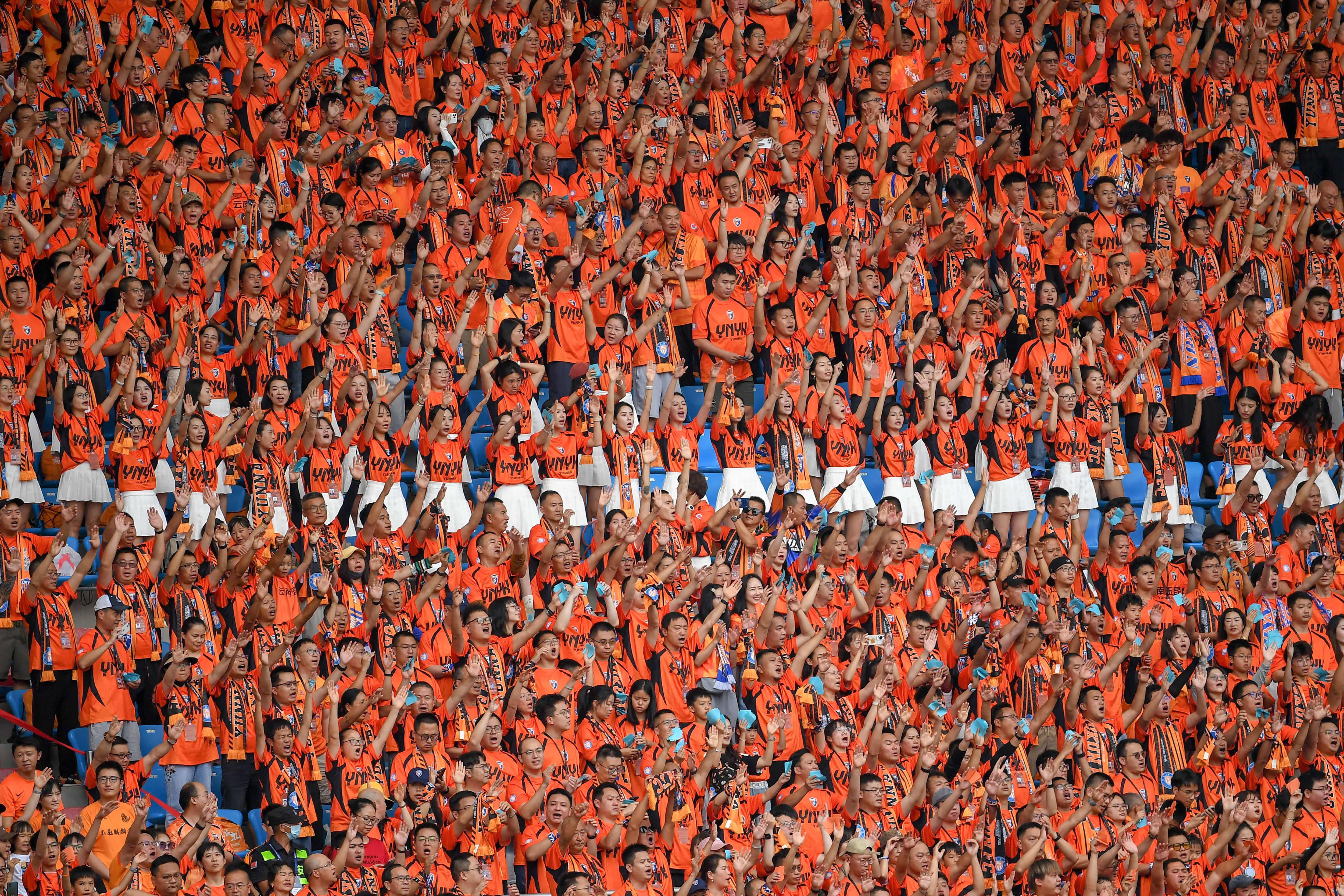 （体育）足球——中超：云南玉昆平上海申花