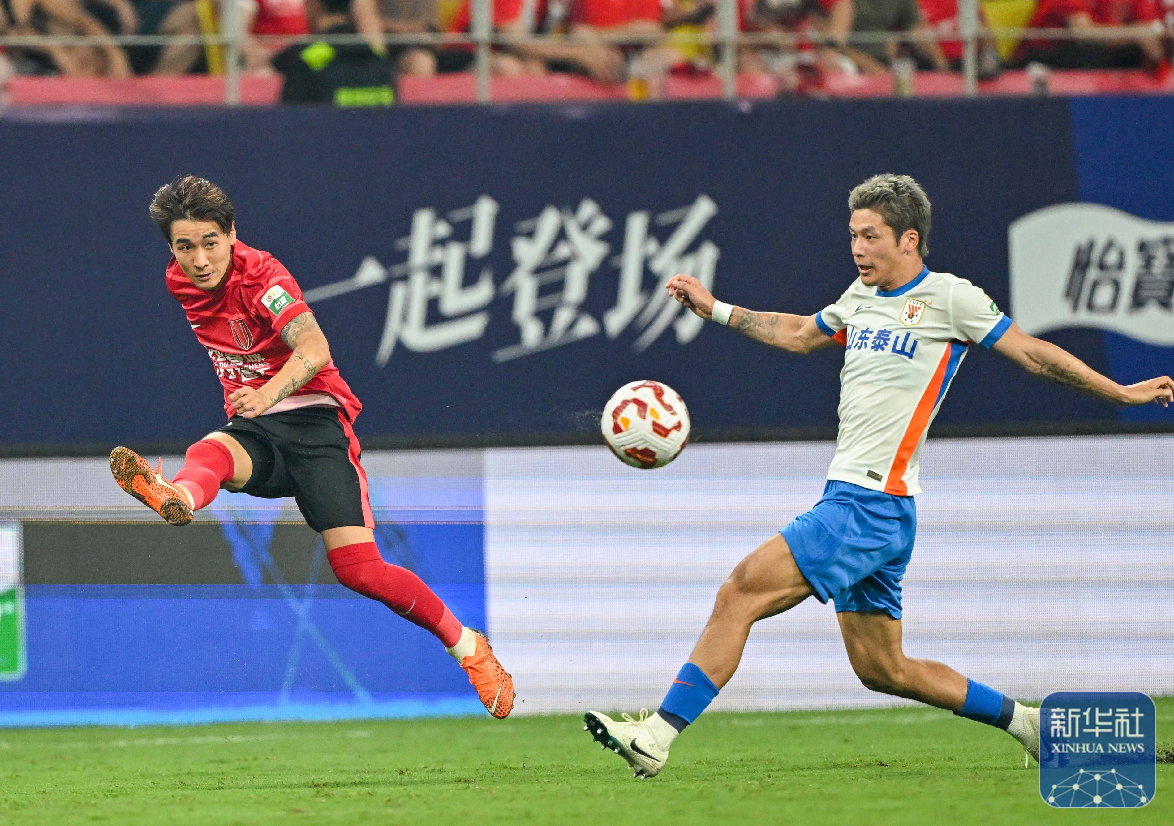 足球丨中超：成都蓉城战胜山东泰山