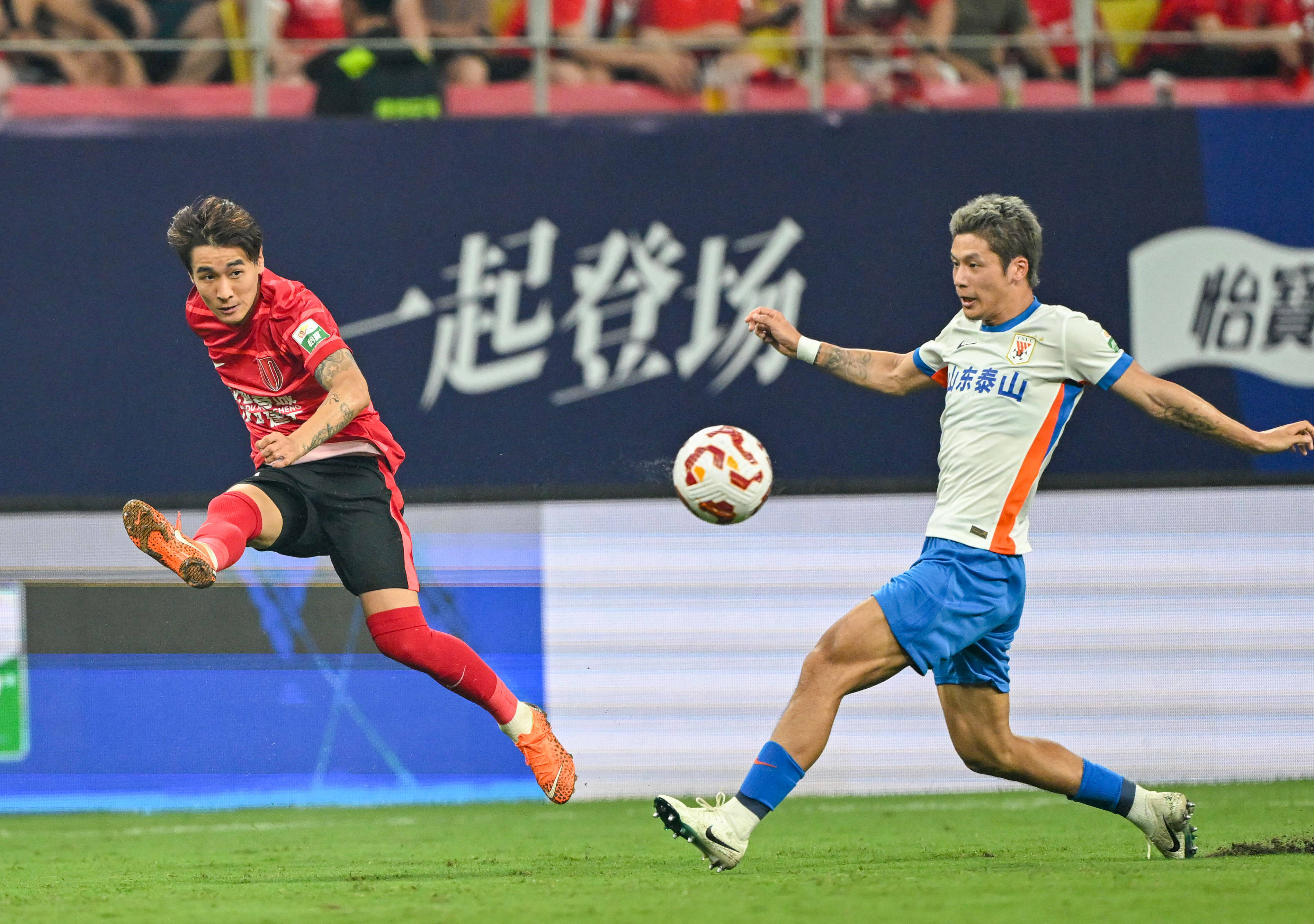 #（体育）足球——中超：成都蓉城战胜山东泰山