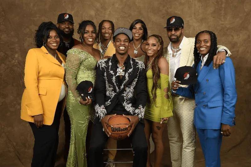 波特兰开拓者的亨德森会成为杨翰森的弗朗西斯吗？