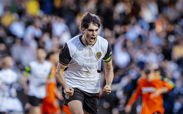 西甲：阿拉维斯保级压力巨大，巴伦西亚近期状态强势