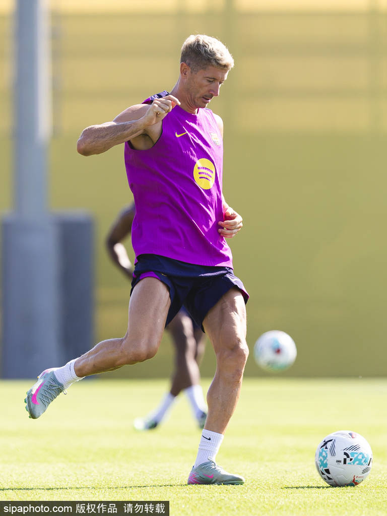 巴塞罗那的球场迷局