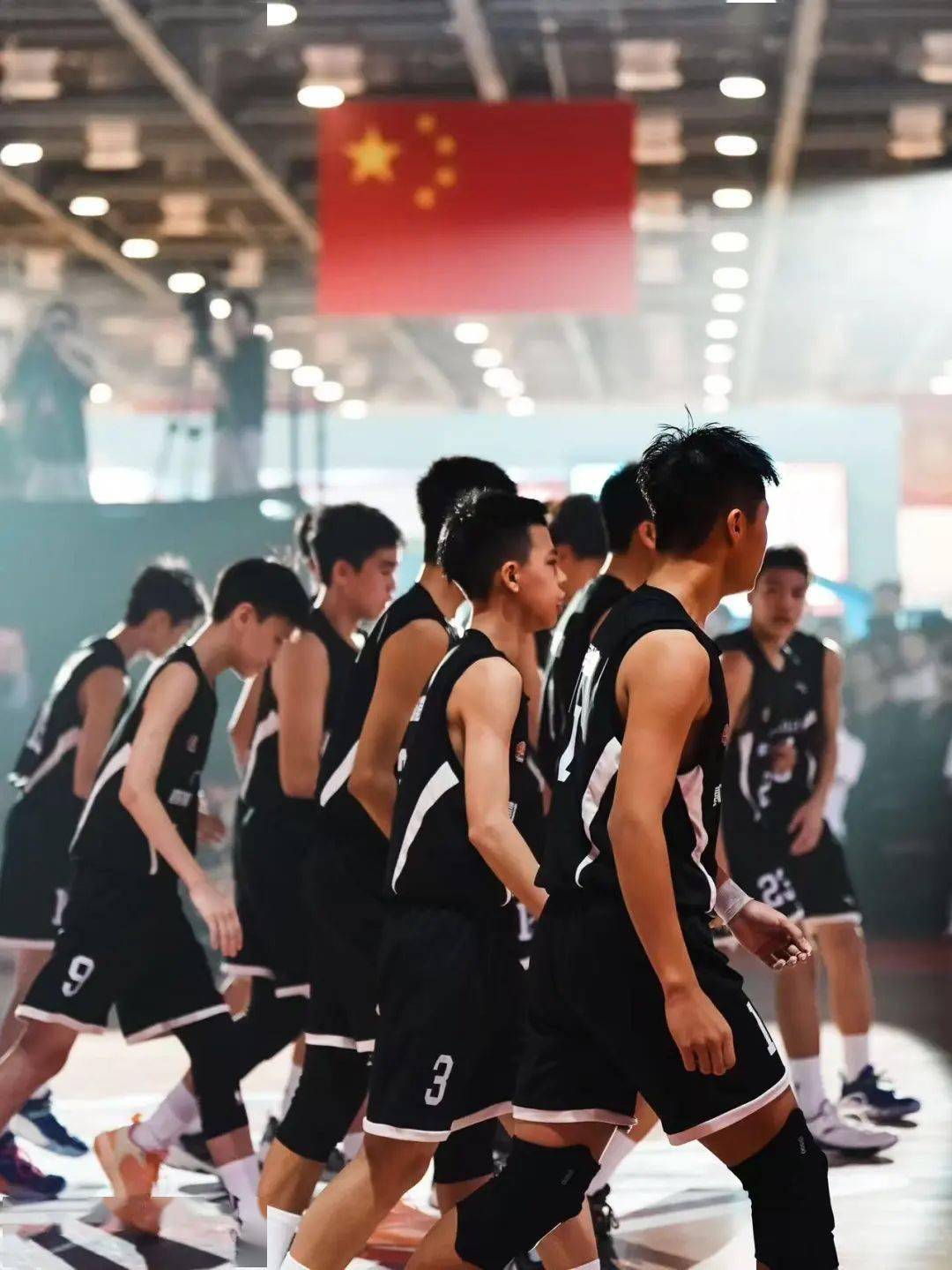 小篮球总决赛绽放鹭岛 是谁为全国百万少年筑起篮球梦