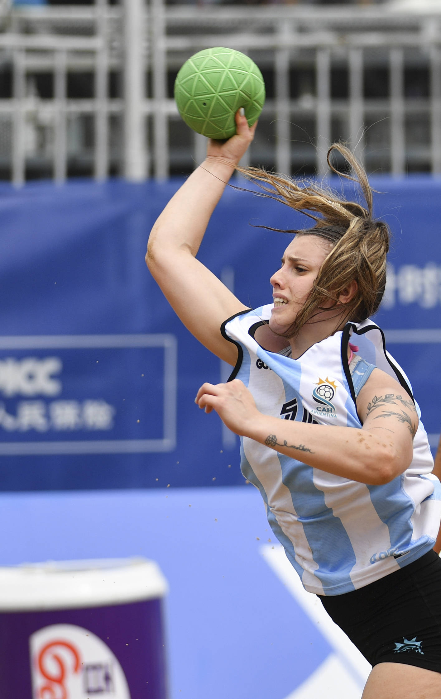 （成都世运会）沙滩手球——女子半决赛：阿根廷队战胜西班牙队