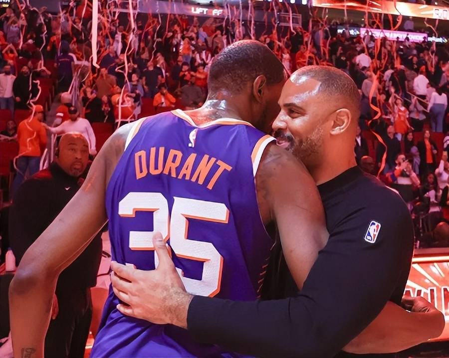 土耳其魔法师24分16板6助攻，火箭是大赢家，乌度卡为休斯顿立功